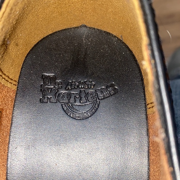 DR MARTENS LEONA LO OXFORD SZ 39 EU/ 8 US WOMEN - Picture 8 of 9